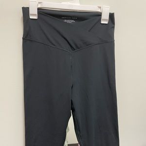 American Eagle Crossover Leggings